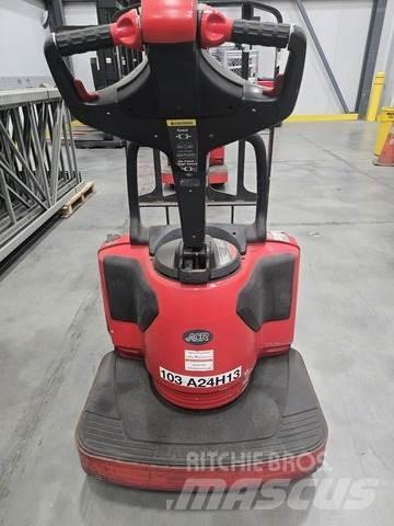 Raymond 8410 Transpaletler