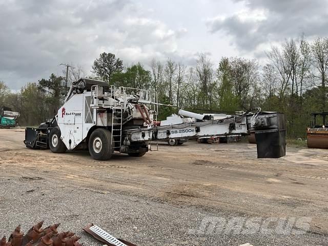 Roadtec 2500E Malzeme taşıma araçları