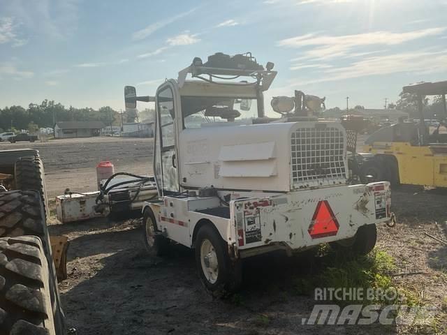Roadtec FB100E İç mekan süpürme makineleri