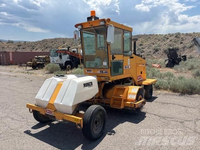 Rosco 4880 İç mekan süpürme makineleri