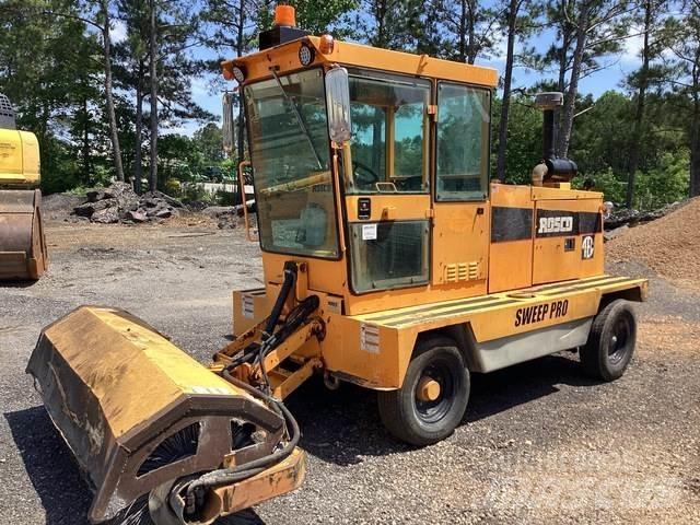 Rosco 4930 İç mekan süpürme makineleri