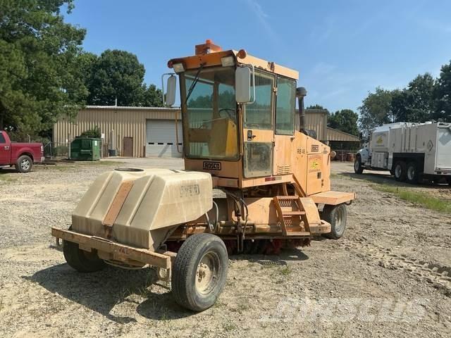 Rosco RB48 İç mekan süpürme makineleri