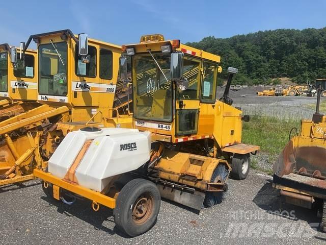 Rosco RB48 İç mekan süpürme makineleri