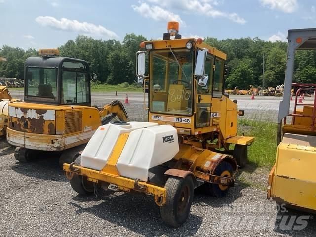Rosco RB48 İç mekan süpürme makineleri