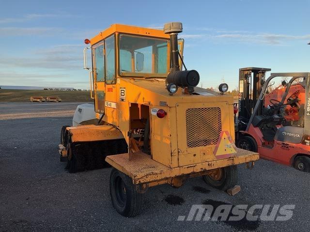 Rosco RB48 İç mekan süpürme makineleri