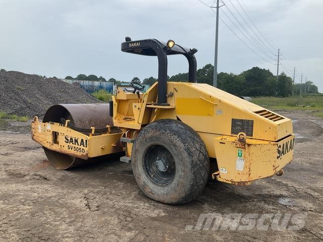 Sakai SV505D Tek tamburlu silindirler