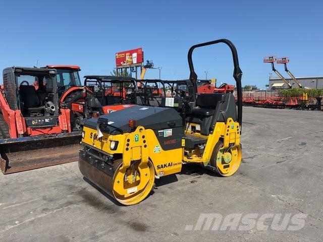 Sakai SW354 Tek tamburlu silindirler