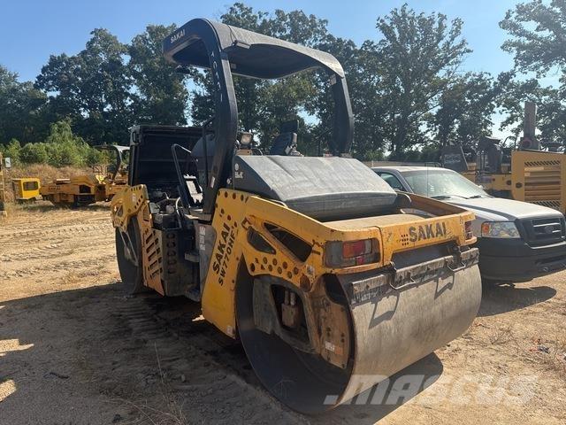 Sakai SW770HF Tek tamburlu silindirler