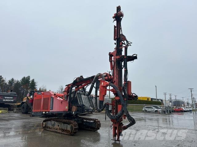 Sandvik DX800 Sondaj kuleleri