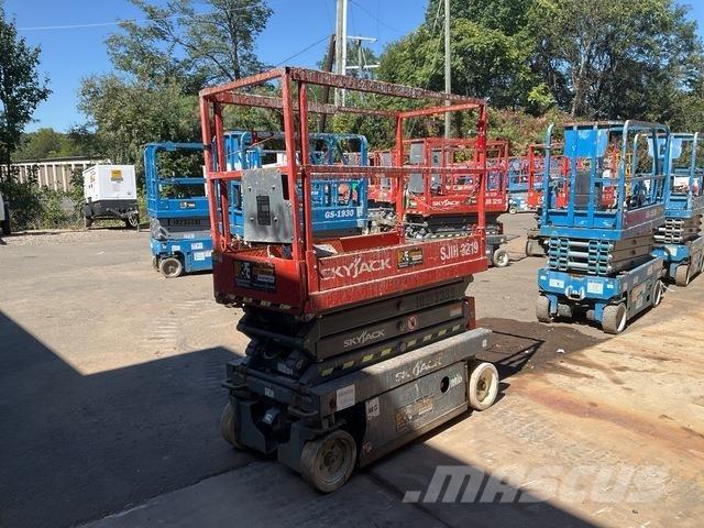 SkyJack 3219 Makasli platformlar