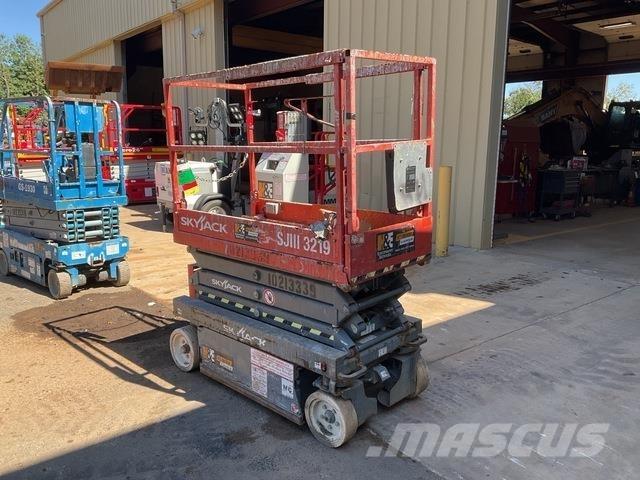 SkyJack 3219 Makasli platformlar