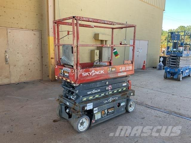 SkyJack 3219 Makasli platformlar