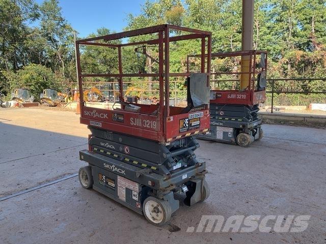 SkyJack 3219 Makasli platformlar