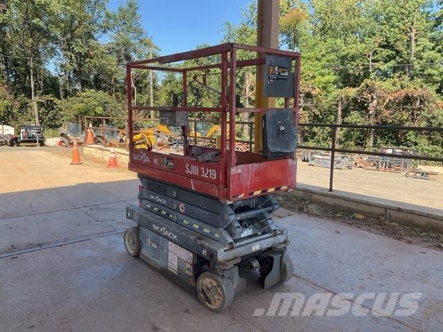 SkyJack 3219 Makasli platformlar