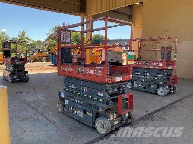 SkyJack 3219 Makasli platformlar