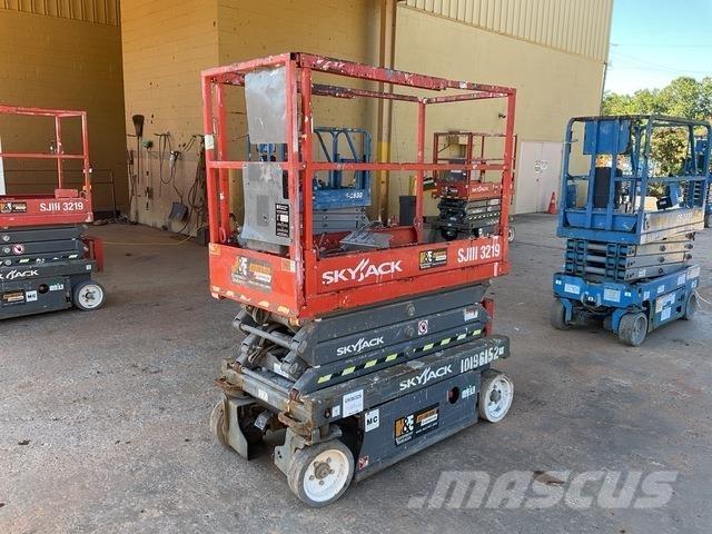 SkyJack 3219 Makasli platformlar