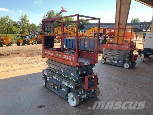 SkyJack 3219 Makasli platformlar