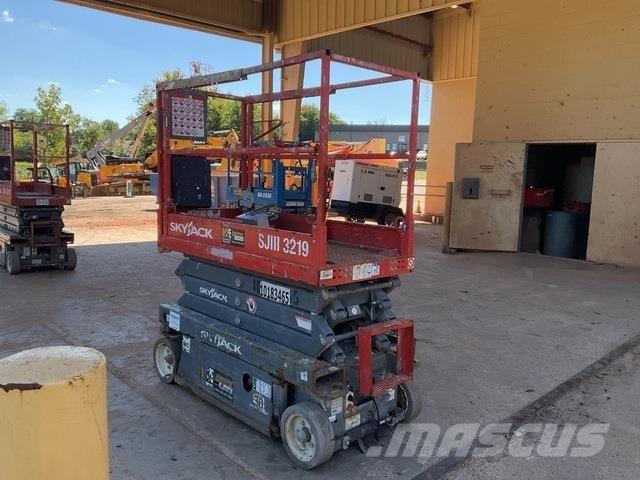 SkyJack 3219 Makasli platformlar
