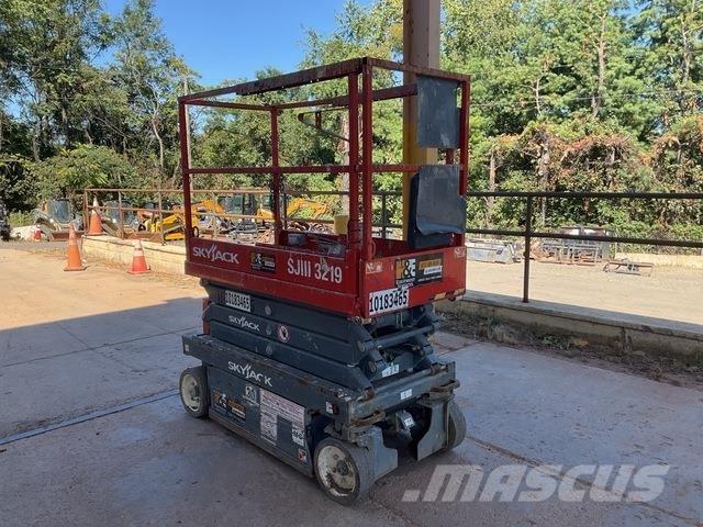 SkyJack 3219 Makasli platformlar