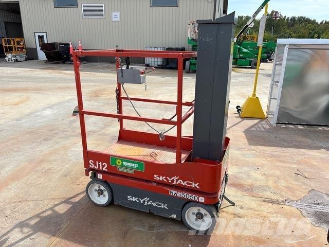 SkyJack SJ12 Personel Platformları ve Cephe Asansörleri