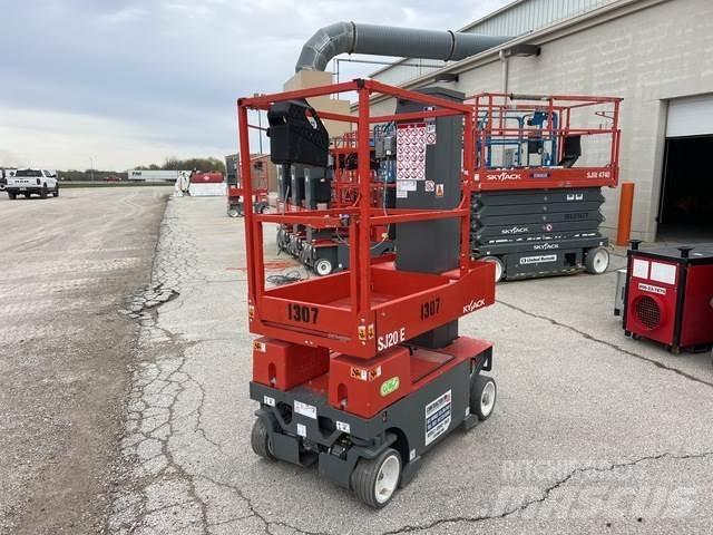 SkyJack SJ20E Personel Platformları ve Cephe Asansörleri