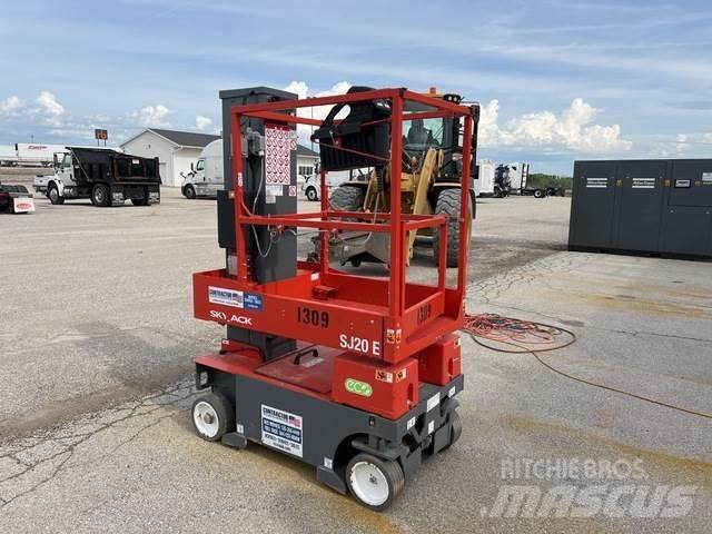 SkyJack SJ20E Personel Platformları ve Cephe Asansörleri
