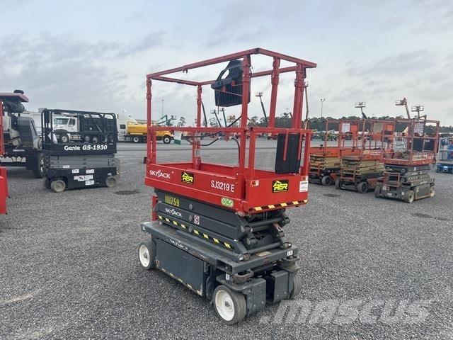 SkyJack SJ3219 Makasli platformlar