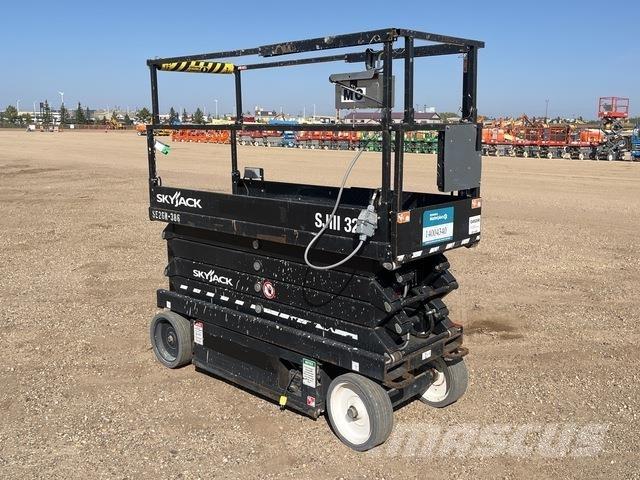 SkyJack SJ3226 Makasli platformlar
