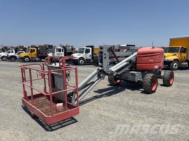 SkyJack SJ46AJ Körüklü personel platformları