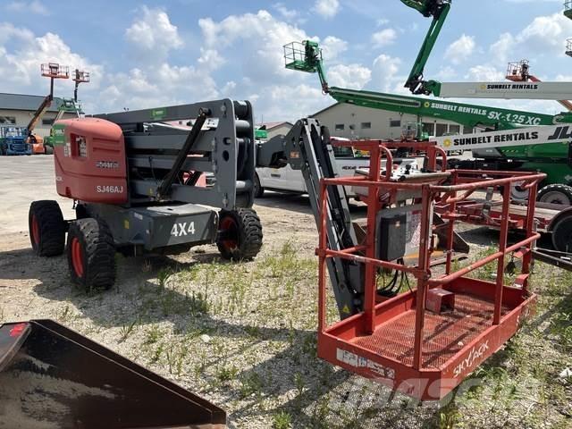 SkyJack SJ46AJ Körüklü personel platformları