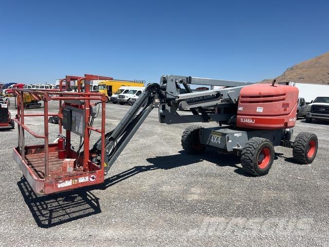 SkyJack SJ46AJ Körüklü personel platformları