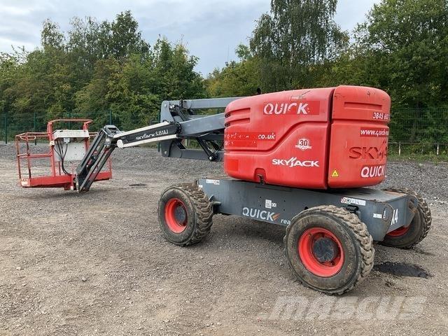 SkyJack SJ51AJ Körüklü personel platformları