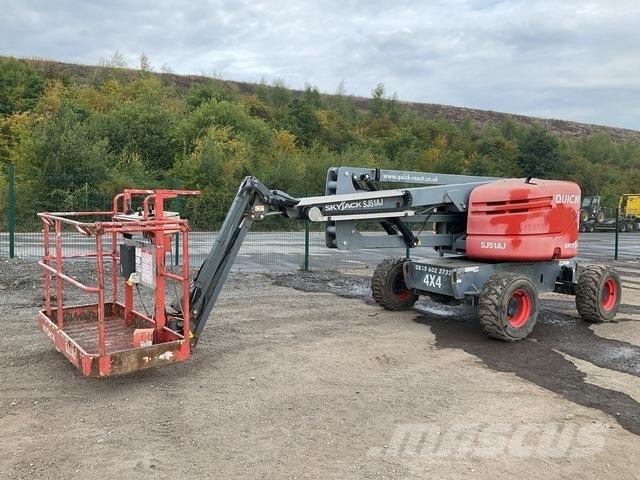 SkyJack SJ51AJ Körüklü personel platformları