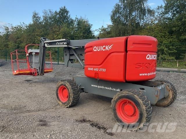 SkyJack SJ51AJ Körüklü personel platformları