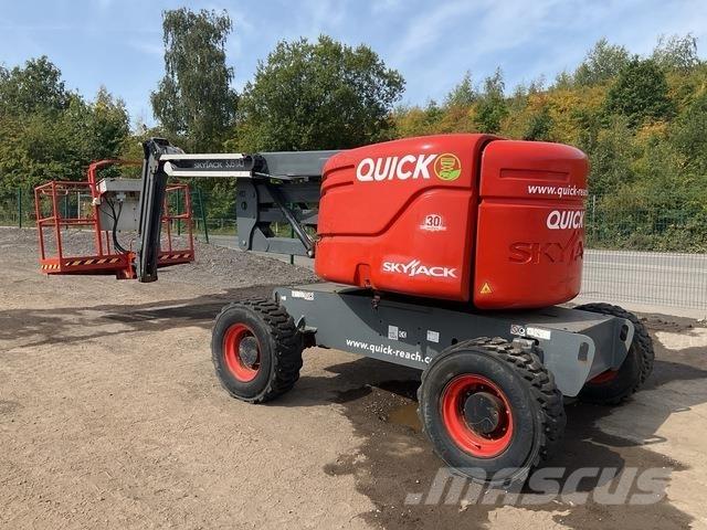 SkyJack SJ51AJ Körüklü personel platformları