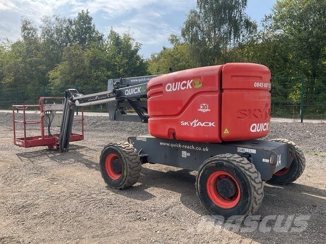 SkyJack SJ51AJ Körüklü personel platformları