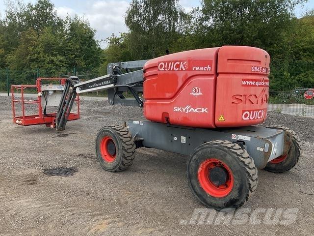 SkyJack SJ51AJ Körüklü personel platformları