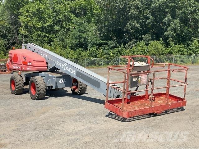 SkyJack SJ61T Teleskopik personel platformları