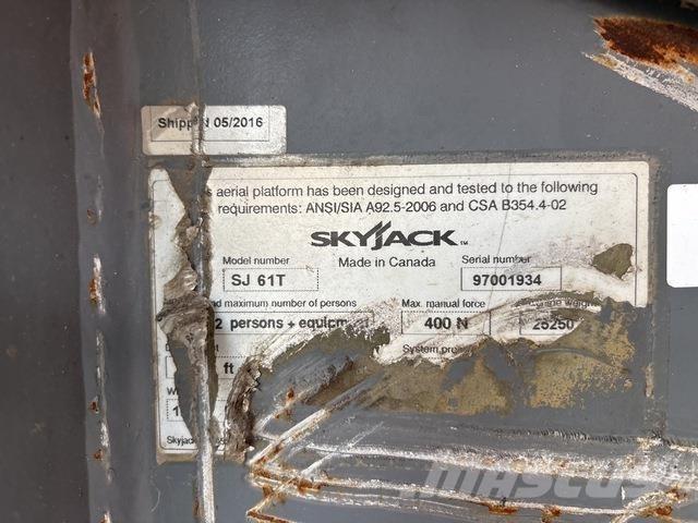 SkyJack SJ61T Teleskopik personel platformları