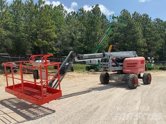 SkyJack SJ63AJ Körüklü personel platformları
