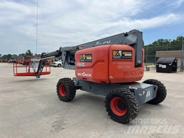 SkyJack SJ63AJ Körüklü personel platformları