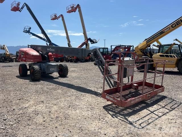 SkyJack SJ66T Diger