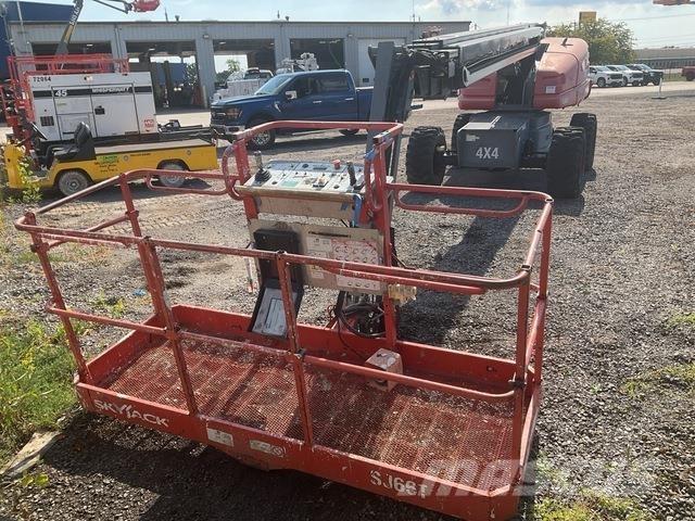 SkyJack SJ66T Teleskopik personel platformları