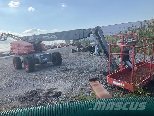 SkyJack SJ66T Teleskopik personel platformları