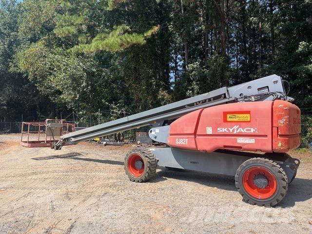 SkyJack SJ82T Teleskopik personel platformları