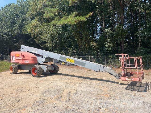 SkyJack SJ82T Teleskopik personel platformları