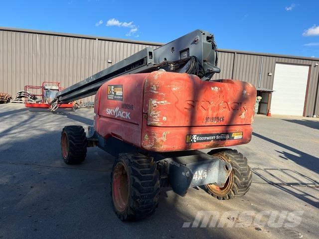 SkyJack SJ86T Teleskopik personel platformları