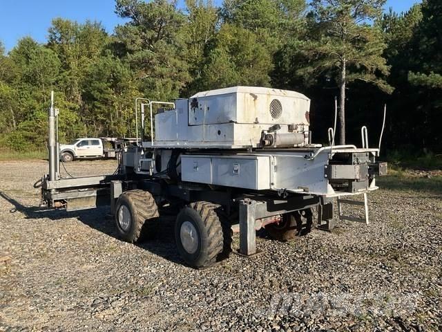 Somero S-240 Beton dağıtım bomları