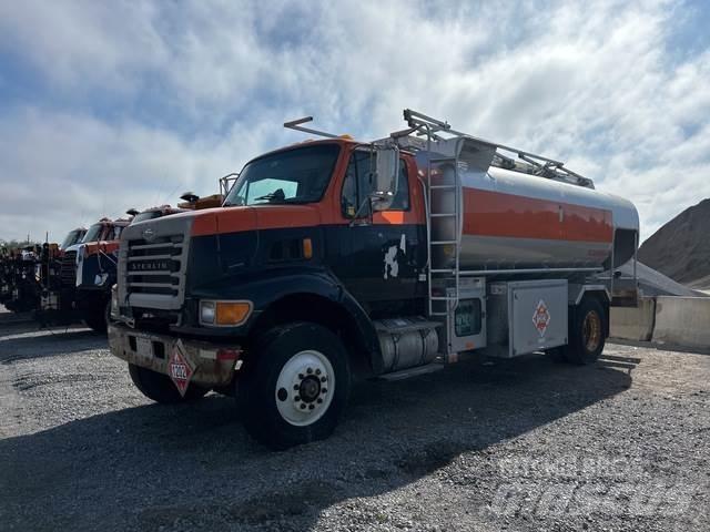 Sterling L7500 Tankerli kamyonlar