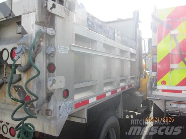 Sterling L8500 Damperli kamyonlar